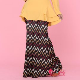 Printed Skirt – Red Chevron