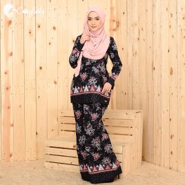 Ossitocassic Kurung – Maroon