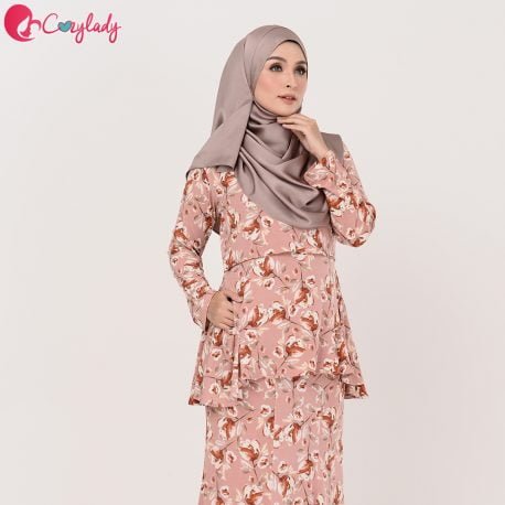 Baju kurung menyusu selak 11