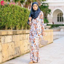 Estran Kurung – Blue Floral