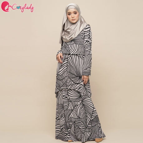 baju kurung menyusu